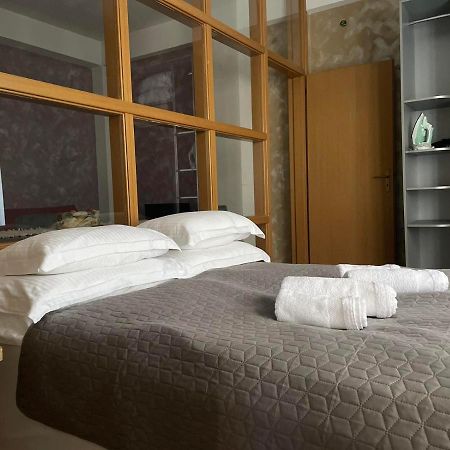 Corso Apartment ชาชาค ภายนอก รูปภาพ